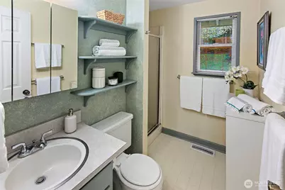 18509 1st Avenue NE, Suquamish, WA 98392 - Photo 23