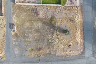 408 N L St, Lind, WA 99341 - Photo 1