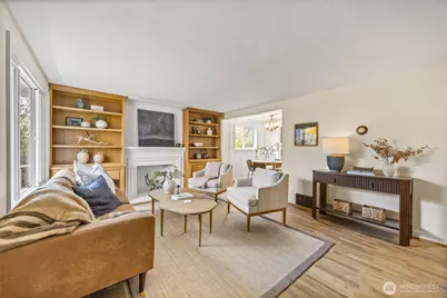 638 N Skyline Drive, Tacoma, WA 98406 - Photo 3