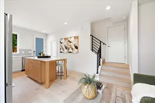 13047 39th Ave NE, Seattle, WA 98125 - Photo 3