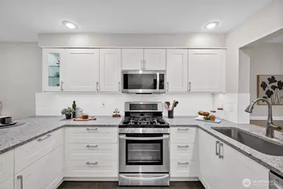 3748 257th Avenue SE, Sammamish, WA 98029 - Photo 7