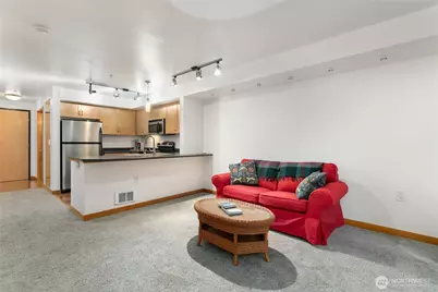 827 Hiawatha Place S #212, Seattle, WA 98144 - Photo 3