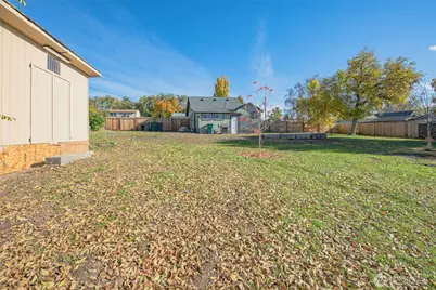 646 N Gale Place, East Wenatchee, WA 98802 - Photo 9