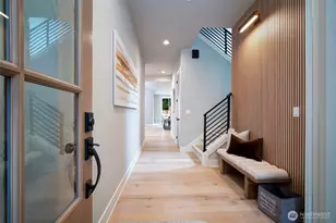 12818 NE 65th Ln, Kirkland, WA 98033 - Photo 3