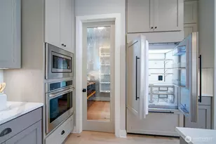 12818 NE 65th Ln, Kirkland, WA 98033 - Photo 9