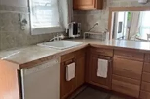 830 NE 67th St, Seattle, WA 98115 - Photo 17