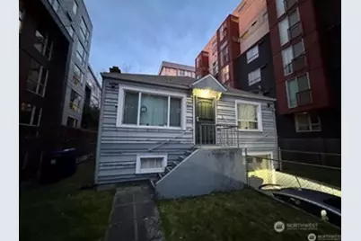 830 NE 67th Street, Seattle, WA 98115 - Photo 3