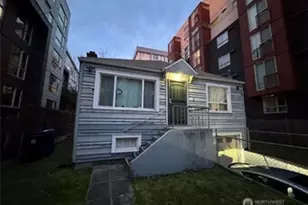 830 NE 67th St, Seattle, WA 98115 - Photo 3