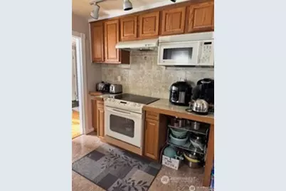 830 NE 67th Street, Seattle, WA 98115 - Photo 29