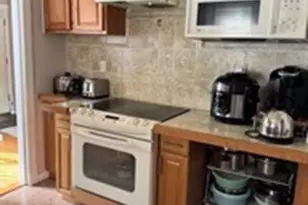 830 NE 67th St, Seattle, WA 98115 - Photo 29