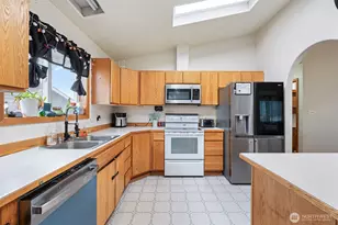 238 E St NE, Ephrata, WA 98823 - Photo 11