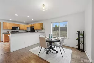 2504 103rd Dr SE, Lake Stevens, WA 98258 - Photo 3