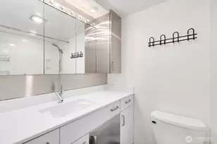 2201 3rd Ave, Seattle, WA 98121 - Photo 21