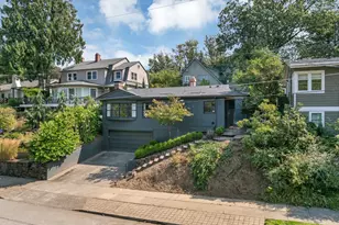 3916 SW Council Crest Dr, Portland, OR 97239 - Photo 3