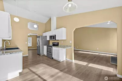 7506 195th Street Ct E, Spanaway, WA 98387 - Photo 9