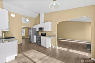 7506 195th St Ct E, Spanaway, WA 98387 - Photo 9