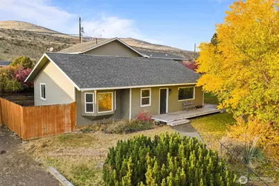 1411 D Street SW, Ephrata, WA 98823 - Photo 1