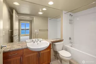 2929 1st Ave, Seattle, WA 98121 - Photo 13