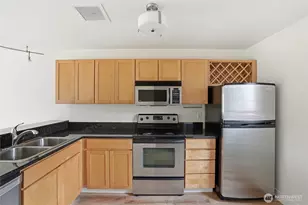 820 NW Naito Pkwy, Portland, OR 97209 - Photo 7