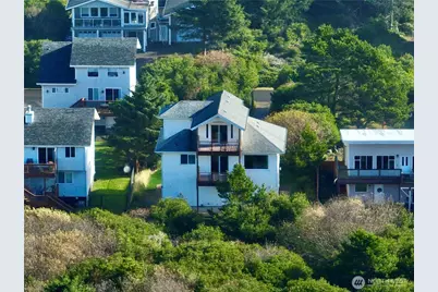 317 Sand Dune Avenue SW, Ocean Shores, WA 98569 - Photo 9