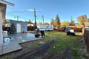 812 Ferry St, Wenatchee, WA 98801 - Photo 5