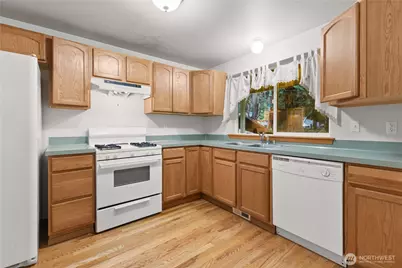 22442 Blue Lake Court SE, Yelm, WA 98597 - Photo 11