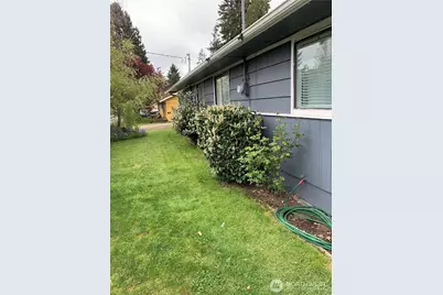 1429 Kirkland Avenue NE, Renton, WA 98056 - Photo 15