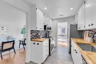 654 W Olympic Pl, Seattle, WA 98119 - Photo 11