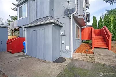 12214 221st Avenue Ct E, Bonney Lake, WA 98391 - Photo 29