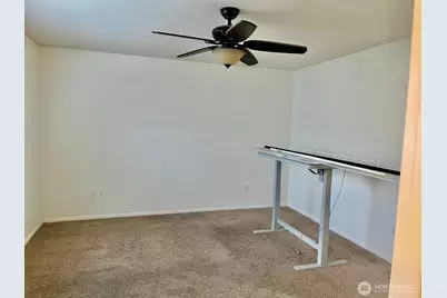 6827 41st Street E, Fife, WA 98424 - Photo 9