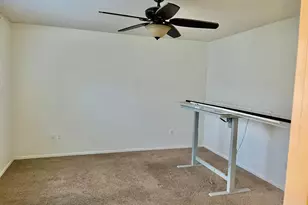 6827 41st St E, Fife, WA 98424 - Photo 9