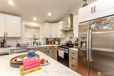 2000 NE 27th Street, Renton, WA 98056 - Photo 15