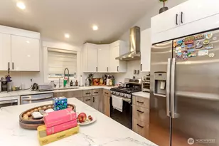 2000 NE 27th St, Renton, WA 98056 - Photo 15