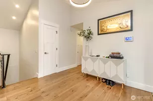 2000 NE 27th St, Renton, WA 98056 - Photo 11