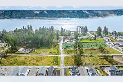 140 E Sullivan Street, Allyn, WA 98524 - Photo 3