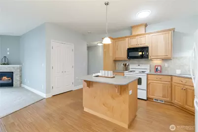 1548 River Road #302, Longview, WA 98632 - Photo 7