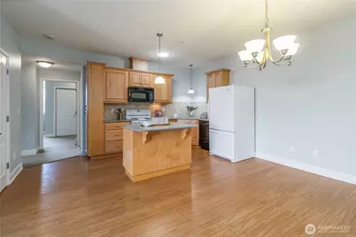 1548 River Road #302, Longview, WA 98632 - Photo 7