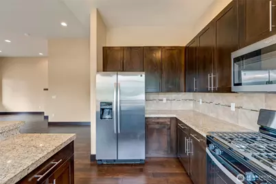 4020 NE 3rd Place, Renton, WA 98056 - Photo 11