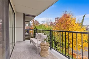 2516 Yale Ave. E., Seattle, WA 98102 - Photo 13