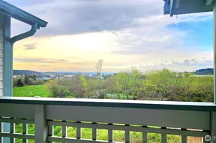 485 SW Bayshore Dr, Oak Harbor, WA 98277 - Photo 13