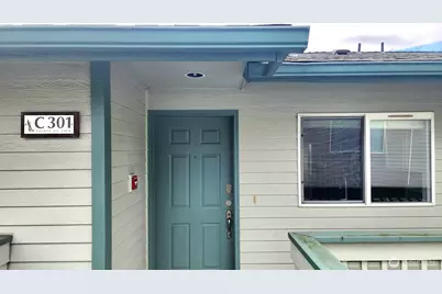 485 SW Bayshore Drive #C301, Oak Harbor, WA 98277 - Photo 3