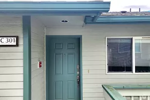 485 SW Bayshore Dr, Oak Harbor, WA 98277 - Photo 3