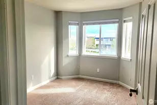 485 SW Bayshore Dr, Oak Harbor, WA 98277 - Photo 5