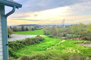 485 SW Bayshore Dr, Oak Harbor, WA 98277 - Photo 11