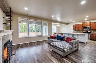 7819 164th St E, Puyallup, WA 98375 - Photo 7