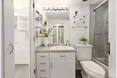 1301 Spring Street #10F, Seattle, WA 98104 - Photo 17