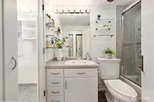 1301 Spring St, Seattle, WA 98104 - Photo 17