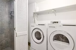 1301 Spring St, Seattle, WA 98104 - Photo 21