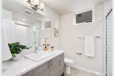 9241 B 16th Avenue SW, Seattle, WA 98106 - Photo 13