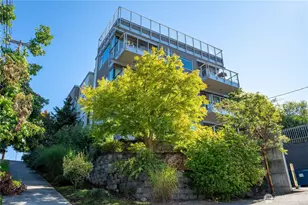 2731 Boylston Ave E, Seattle, WA 98102 - Photo 3